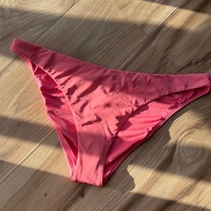 💕NWTs O’Neill Swim bottoms
